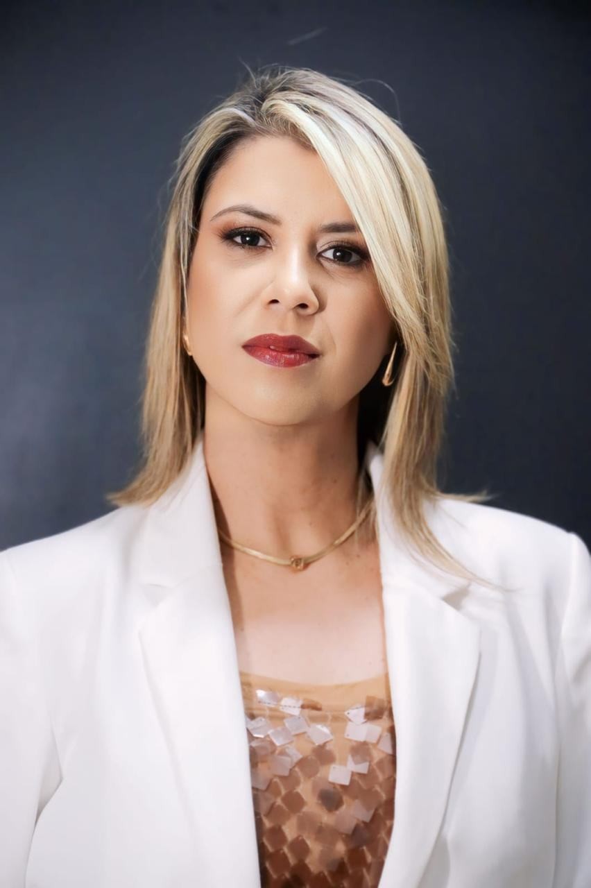 Débora Ferreira